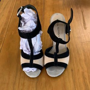 Via Spiga suede heels